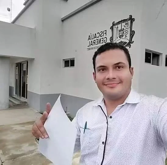 Manuel Lomelí Híjar en una fotografía de su actividad profesional